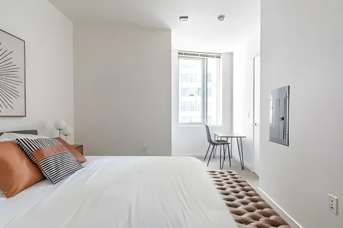 The Sophari 1BR Experience:Modern Living|Pool+Gym