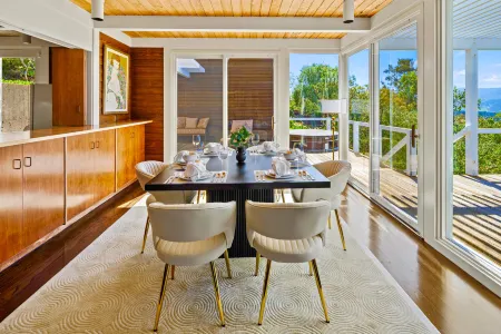 Cypress Pebble Sea Manor LUXE37 Отели рядом с достопримечательностью «Bird Rock Vista Point»