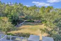 Private Golf Cart and Access to Resort Amenities - Serene Retreat Hotels in Miramar Beach