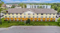 Days Inn & Suites by Wyndham Traverse City Hotels in East Bay Township