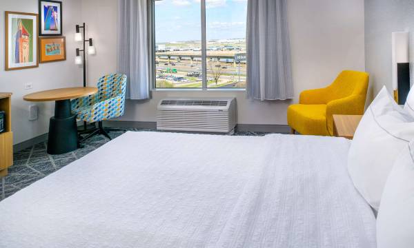 Hampton Inn by Hilton St. Louis Airport
