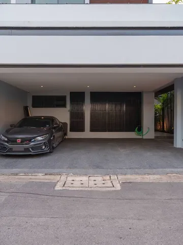 รูปภาพของMonochrome Designer Pool Villa