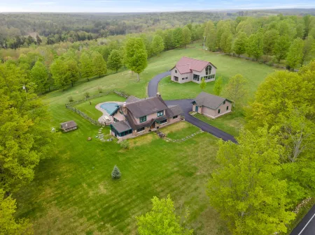 Heated Pool and Mountain Views - Stunning Musical Oasis Escape