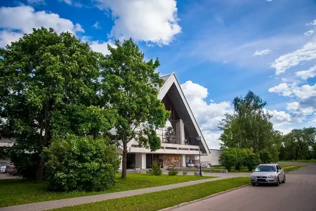 ГТК Суздаль Отели рядом с достопримечательностью «Покровский собор»