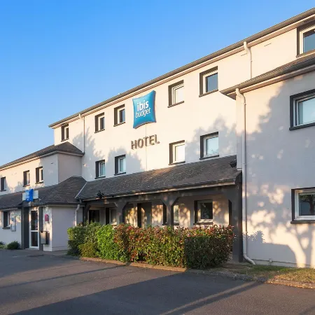 Ibis Budget Nantes Sainte Luce - Hôtel Rénové Отели рядом с достопримечательностью «Станция Haluchère-Batignolles»
