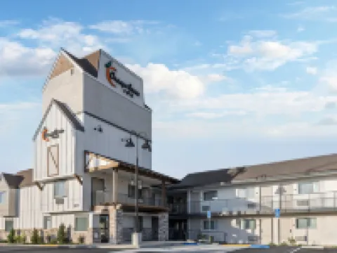 Orange Grove Inn Hotels in Tustin