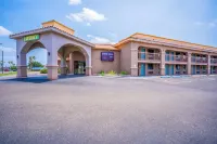Lone Star Inn & Suites by OYO Harlingen TX