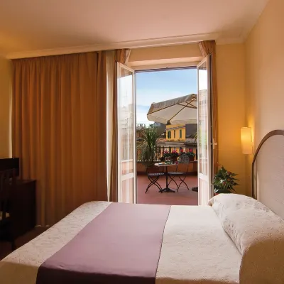 Hotel Novecento Отели рядом с достопримечательностью «Аппио-Латино»
