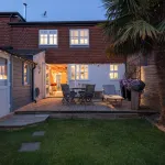 Stylist Split Level 2 Bed with Parking