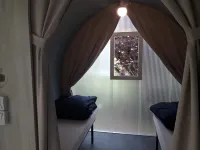 Camping les Peupliers Hotels in Plonéour-Lanvern