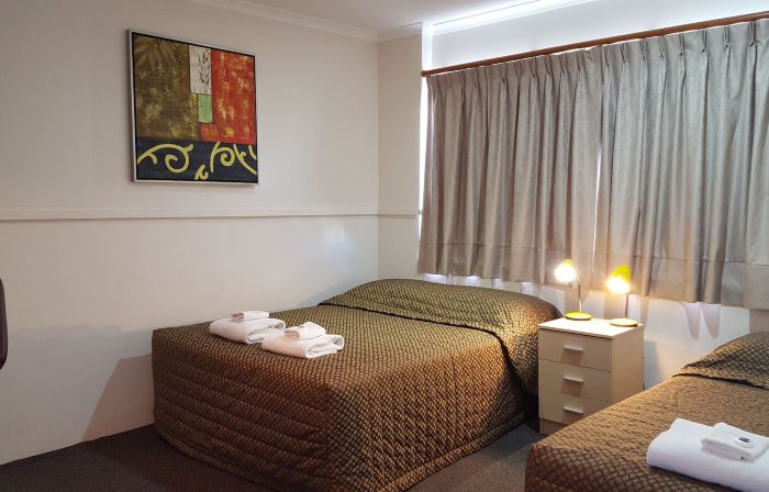 The Commercial Hotel Motel