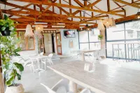 Lighthouse Guesthouse & Cafe Hotels in Southern