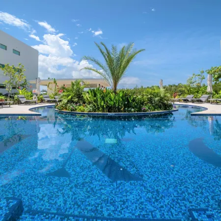 Cayman Luxury Rentals at One Canal Point