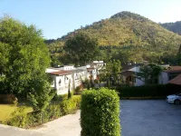 Stamp Hills Resort - Mountain view