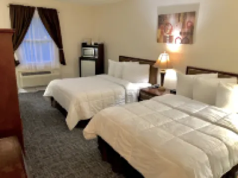 Bicentennial Inn Hotels in Upshur County