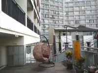 Strategic Studio Apartment at Beverly Dago with Mountain View