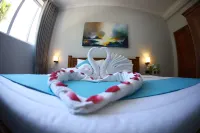 Golden Shower Inn - albergo