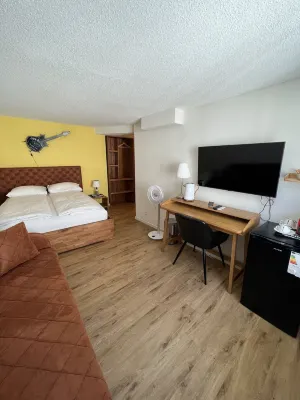 ซตาตท์โฮเทล - พร้อมระเบียง