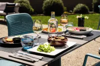 SOWELL HOTELS Les Chevaliers - breakfast