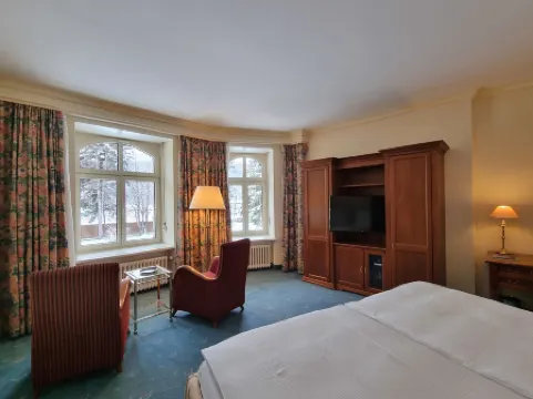 克雷斯塔宮廷酒店