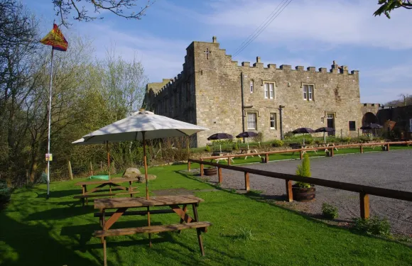 布倫金索普城堡酒店