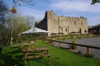 Blenkinsopp Castle Inn