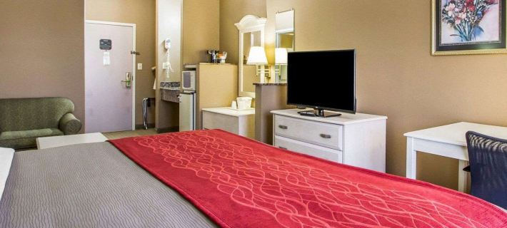 Quality Inn Columbia Hotels in Maury County
