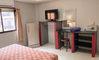 Robin's Nest Guesthouse & Restaurant