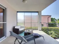 Modern Holiday Home in Novigrad with Pool