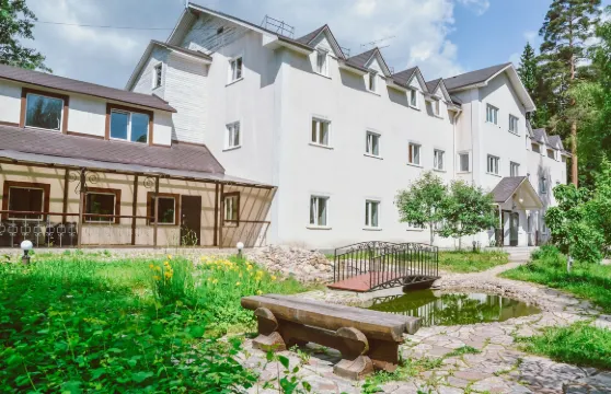 渥伊恩耶鄉村酒店