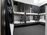 Azzurro Pod Hotel Darling Harbour- Near ICC