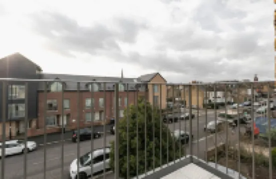 Skyvillion -Vineyard Court- Enfield 1Bed W/Balcony