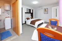 Rose Garden Apartments - que admiten mascotas