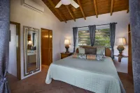 White Bay Villas and Beach Club Hotels near Bubbly Pool