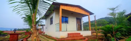 Peacock's Crest Resort