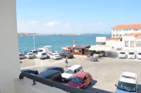 أيفاليك بالاس هوتل - إطلالة على البحر