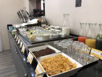 TIME Express Hotel Al Khan - breakfast