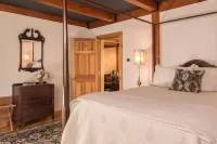 Snowvillage Inn