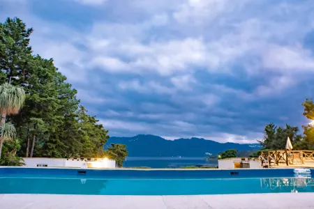 Hotel Los Olivos Отели в г. Сантьяго Атитлан