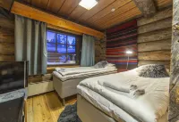 Kuukkeli Log Houses Porakka Inn Hotels in Saariselka