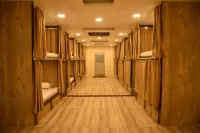 Hotel Relax Inn - Hostel Hotels in 