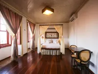 Pousada Portas da Amazônia Hotels near Memory stone