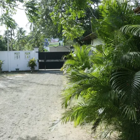 Takeshi Inn