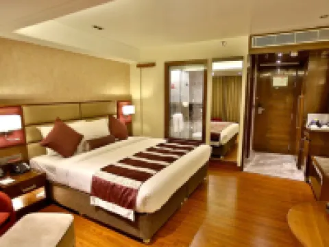 Regenta Central the Crystal Kanpur, Hotels in Kanpur