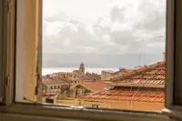 HOTEL NAPOLEON - Scenic