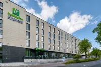 Holiday Inn Express Fulda Hotels near Kirche St. Andreas, Neuenberg