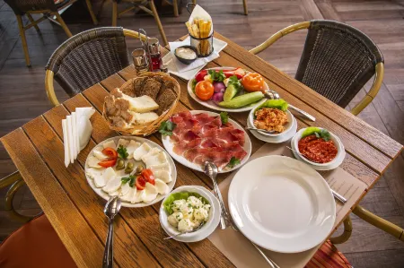 Etno kompleks Vrdnicka Kula Отели в г. Beocin