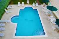 Coral Mist Beach Hotel - Pemandangan Pantai