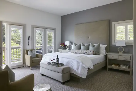 Senza Hotel Отели рядом с достопримечательностью «The Hess Collection Winery & Art Museum»