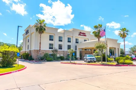 Hampton Inn & Suites College Station/US 6-East Bypass Отели в г. Бразос